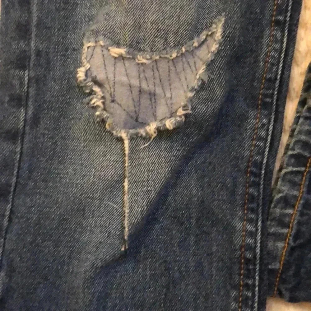 Boys Guess Jeans - Picture 8 of 9